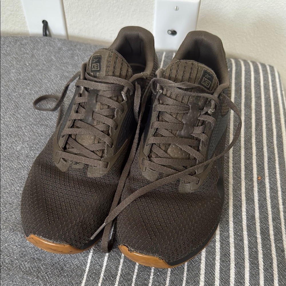 Men's Brown Athletic Shoes